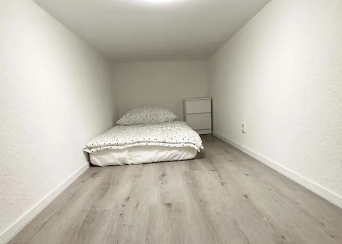 Work And Sleep 6 Pers Bahnhofsnah Monteure Und Gruppen D6